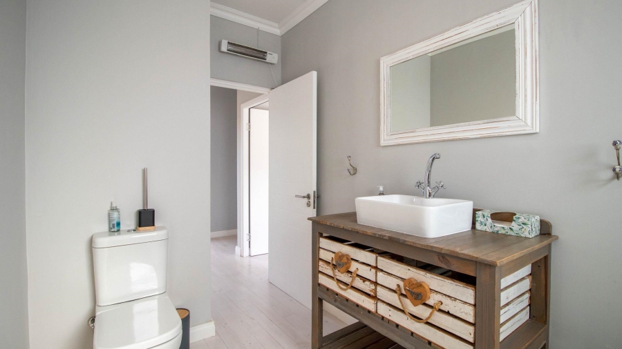 3 Bedroom Property for Sale in Dana Bay Western Cape